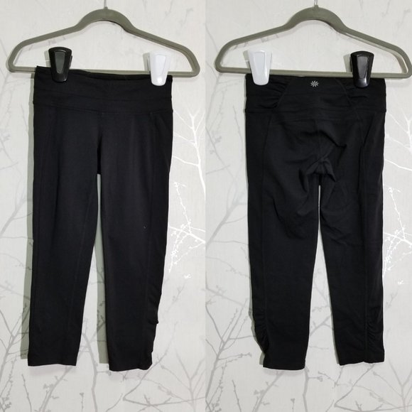 Athleta Black Low Rise Balance Capri Leggings - Picture 1 of 6